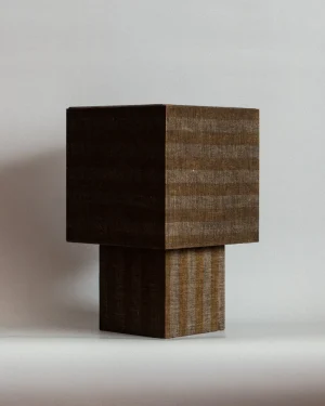 mattina-moderna_la-petite-boite-siwell-ochre-table-lamp_3