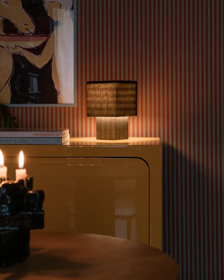 mattina-moderna_la-petite-boite-siwell-ochre-table-lamp_5