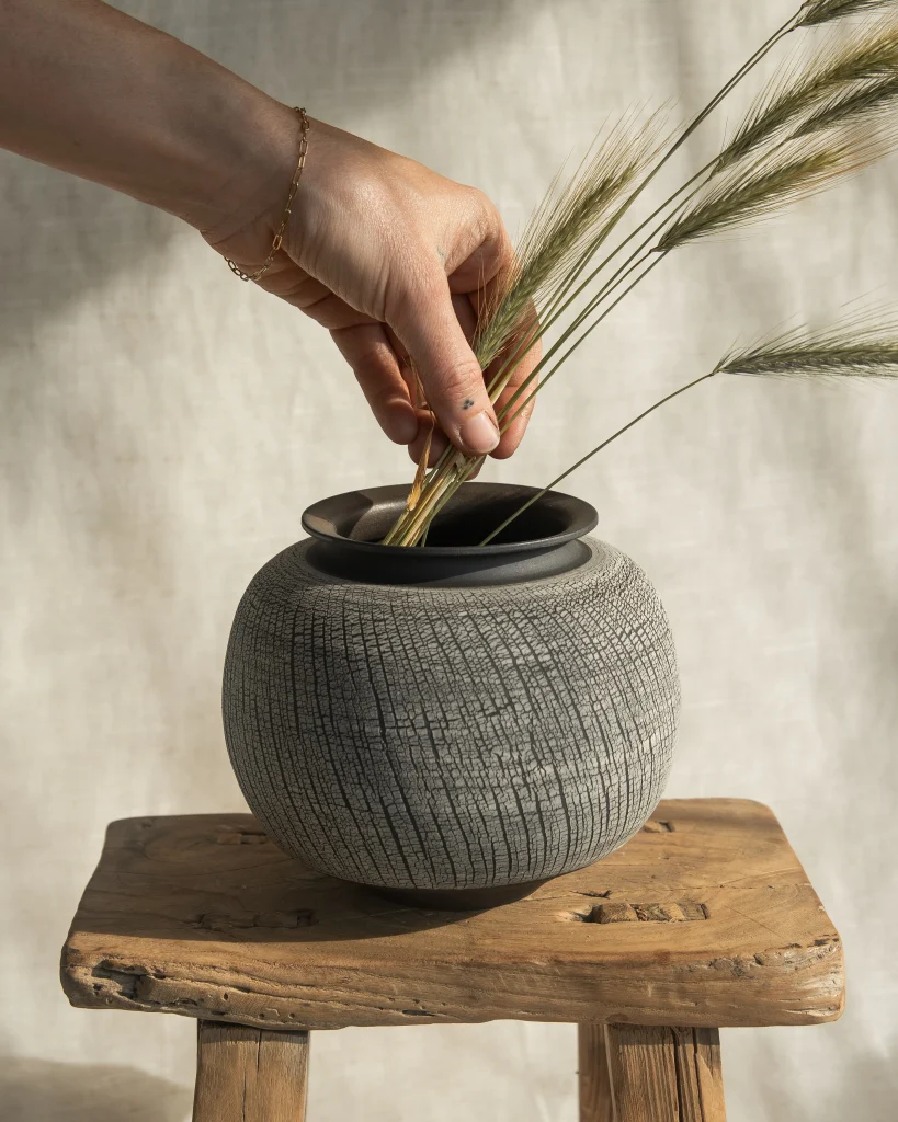 Distressed Onyx Ivory Vessel No.1 — 6