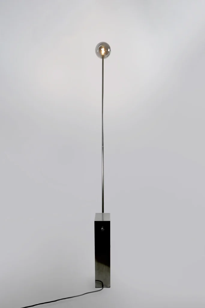 Oblique Glow Floor Lamp in Steel and Acrylic Resin — 4