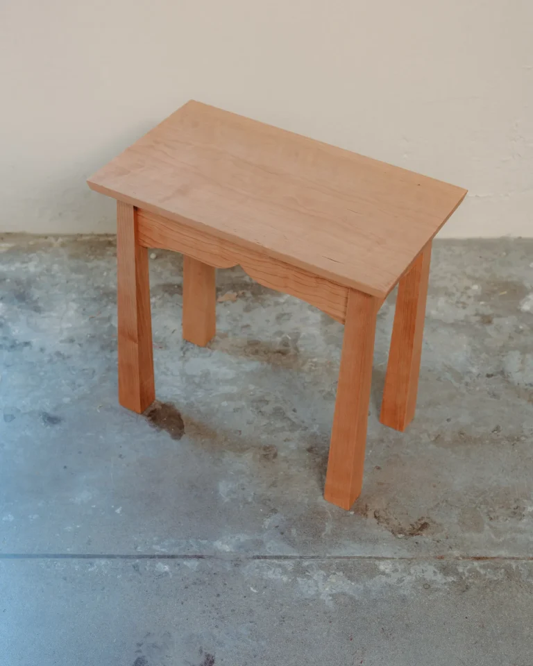 Curtain Tea Table - Cherry — 2