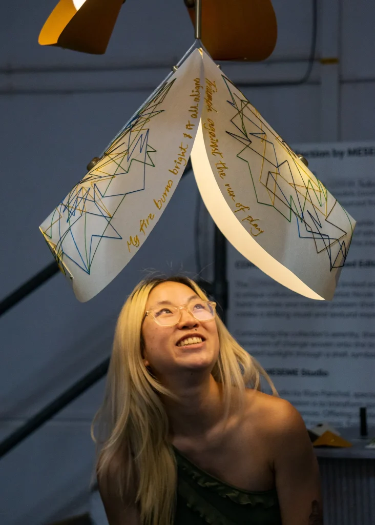 Concha Embroidure Pendant Lamp in Paper and Brass — 2