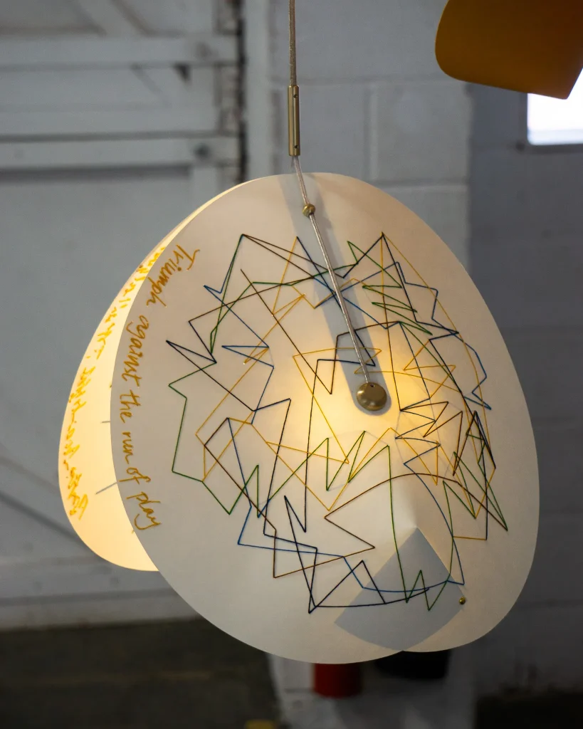 Concha Embroidure Pendant Lamp in Paper and Brass — 4