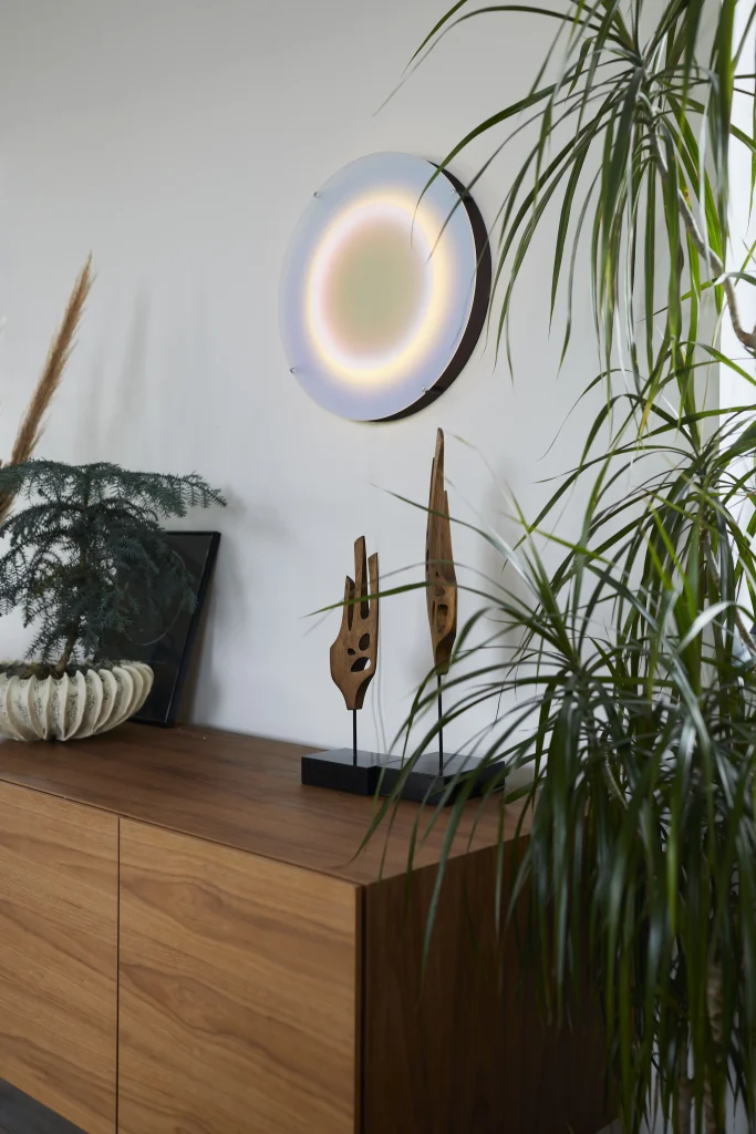 Event Horizon S : Eclipse Gradient Acrylic Glass Lamp — 3