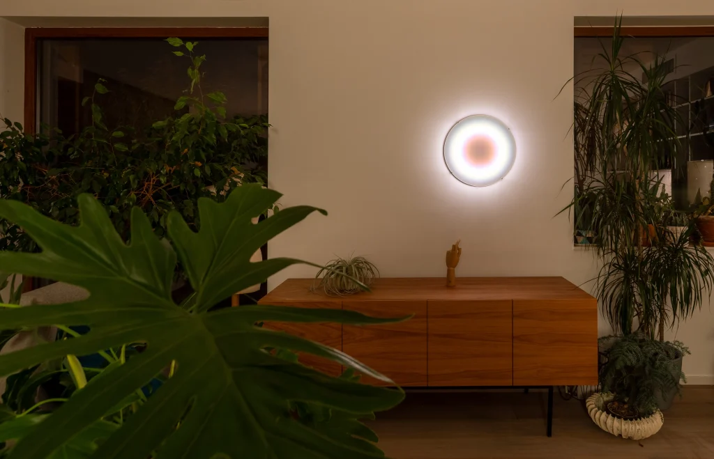Event Horizon S : Eclipse Gradient Acrylic Glass Lamp — 8
