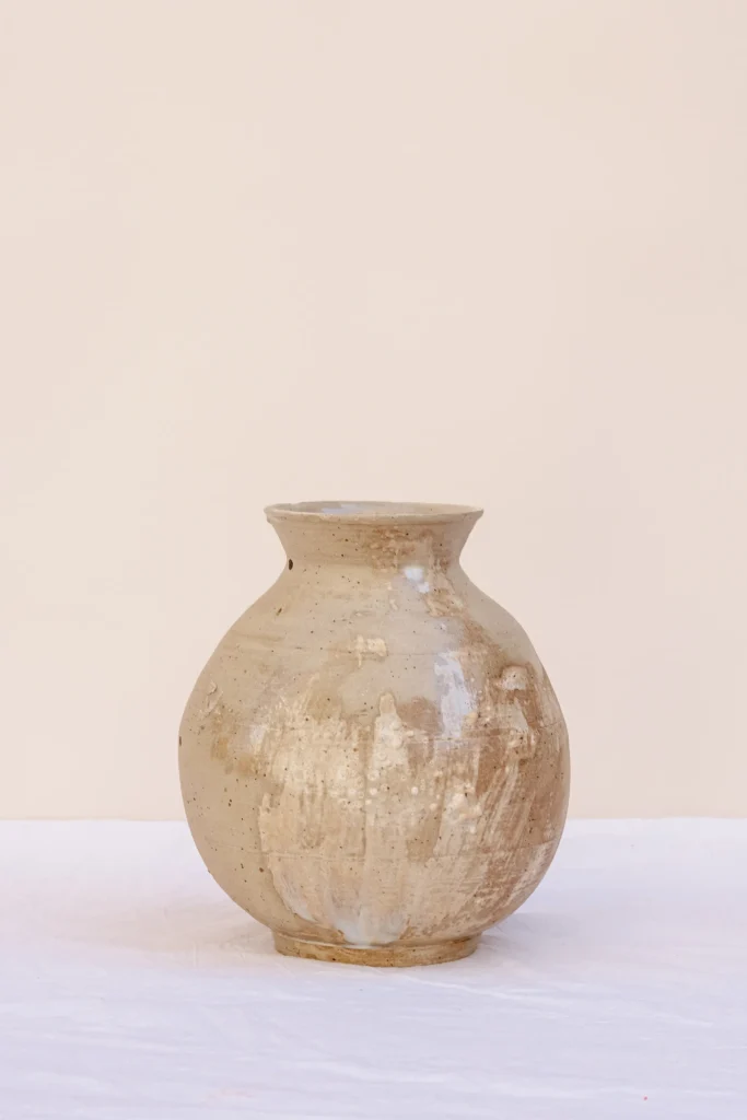 Naiades No. 4 vase in recycled stoneware by Volupte Studio