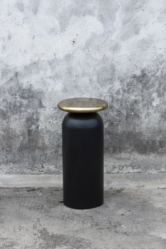Scuba - Iron Drink Table — 19
