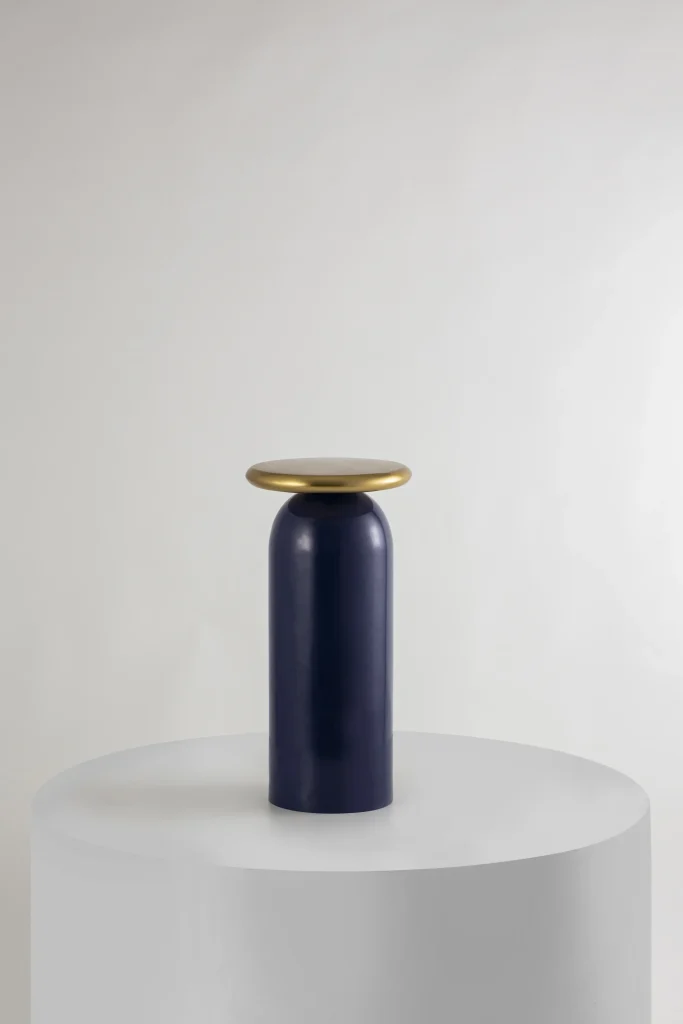Scuba - Iron Drink Table — 21