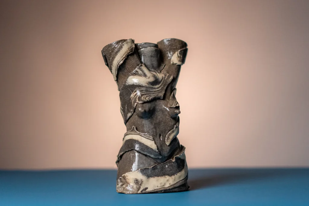 Marañon - Stoneware Sculptural Candleholder — 2
