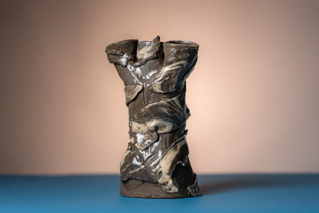 Marañon - Stoneware Sculptural Candleholder — 3