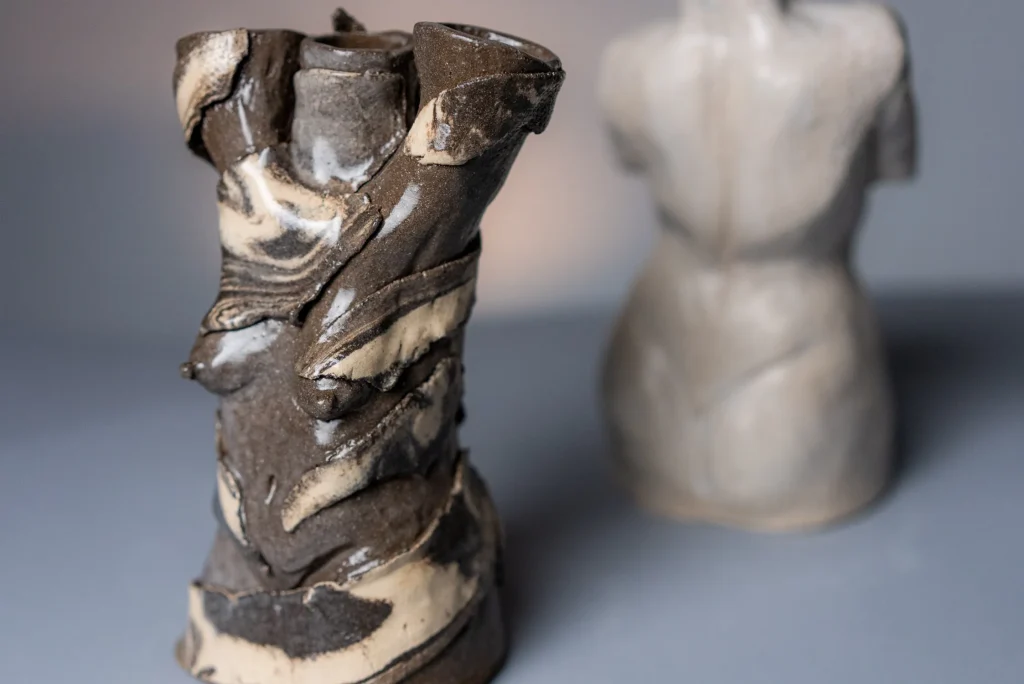 Marañon - Stoneware Sculptural Candleholder — 6