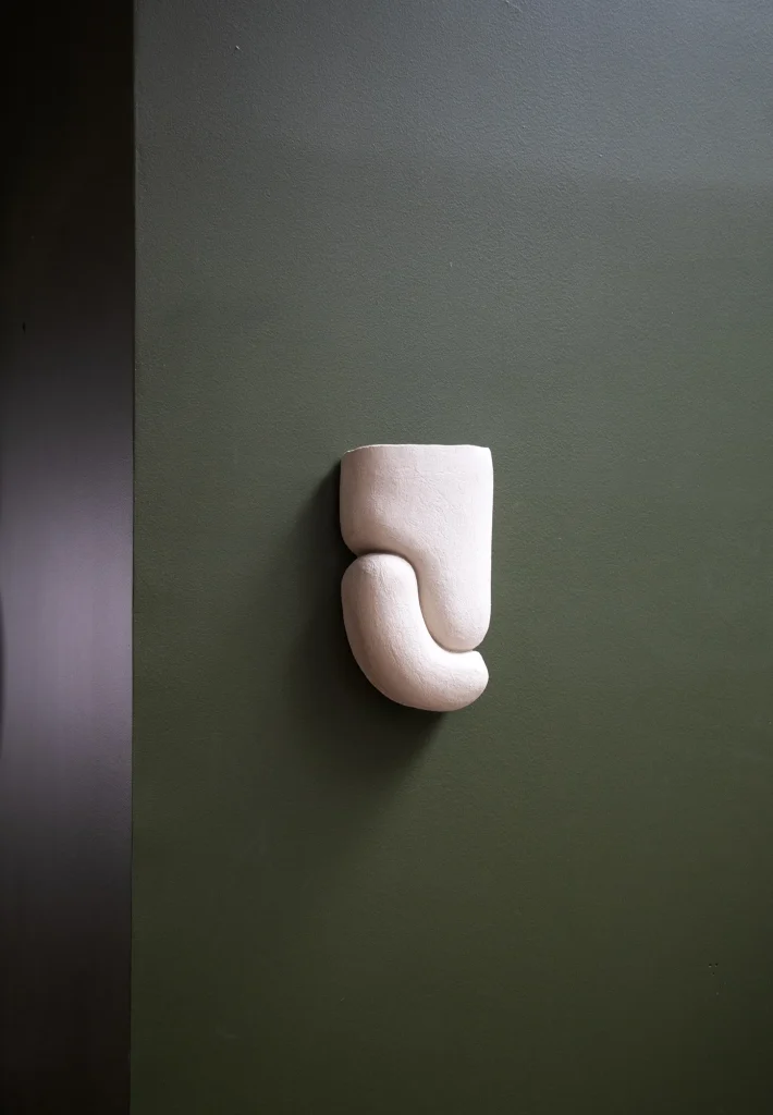 Bird stoneware wall lamp by Lahana Alice