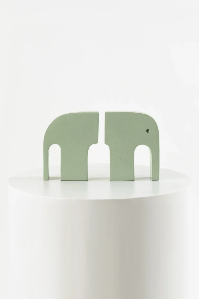 Jumbo - Aluminum Elephant Bookend — 3