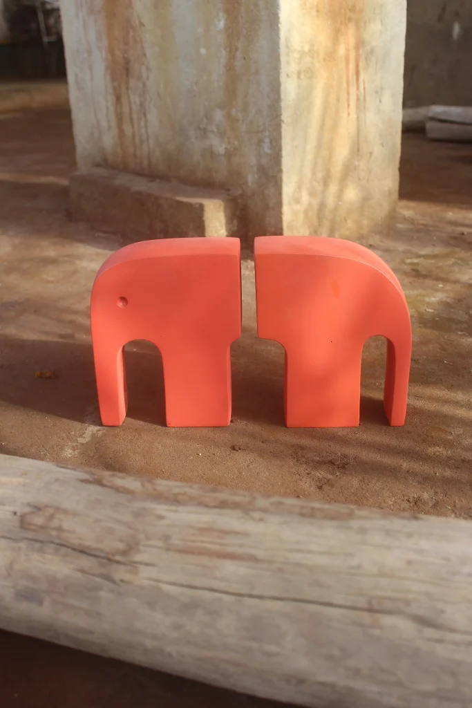 Jumbo - Aluminum Elephant Bookend — 5