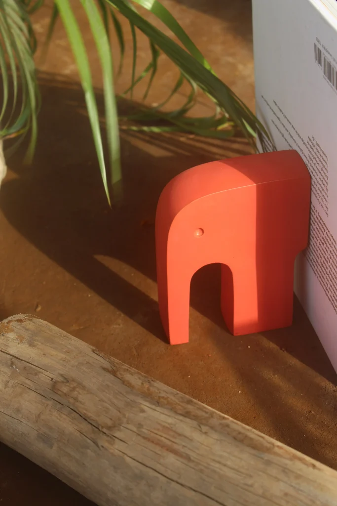Jumbo - Aluminum Elephant Bookend — 6
