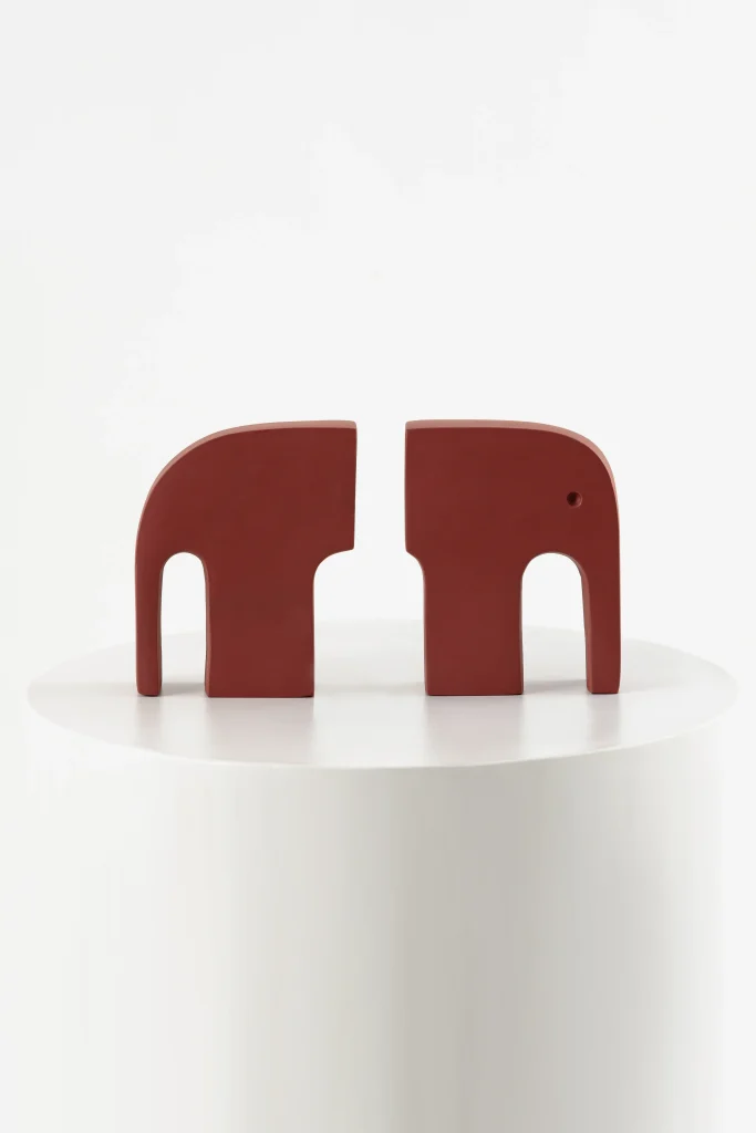 Jumbo - Aluminum Elephant Bookend — 10