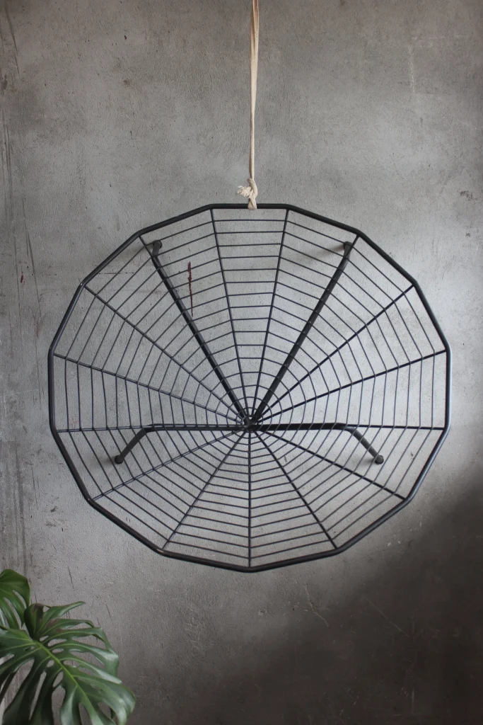 Spidey - Iron Lounge Chair — 3