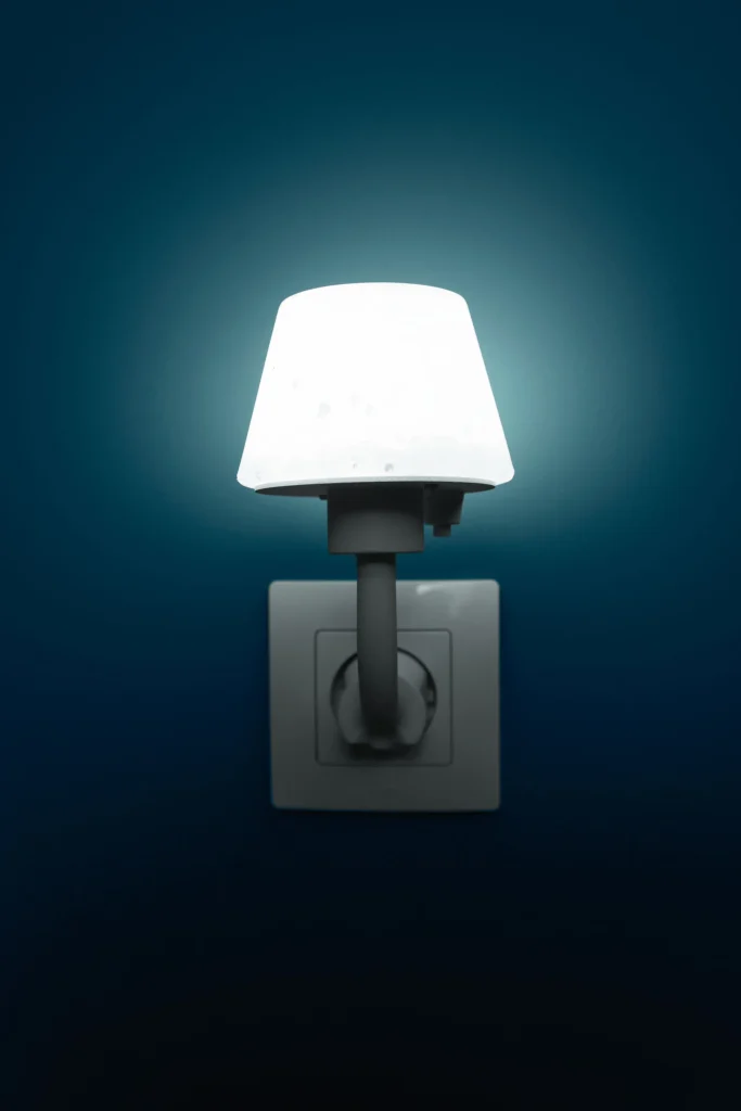 Petit-four - Plug Wall Light — 3