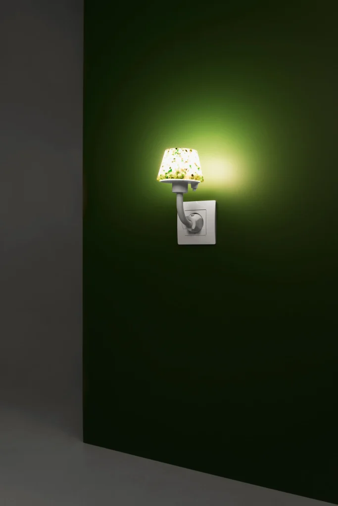 Petit-four - Plug Wall Light — 10
