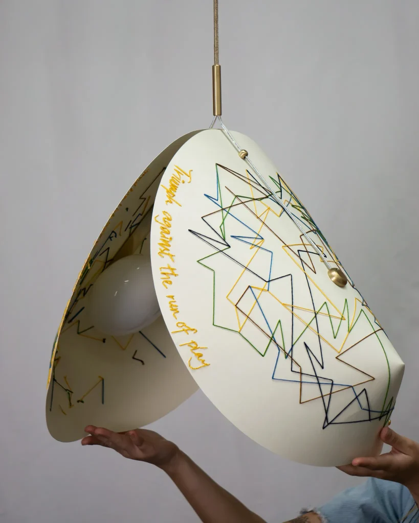 Concha Embroidure Pendant Lamp in Paper and Brass — 13