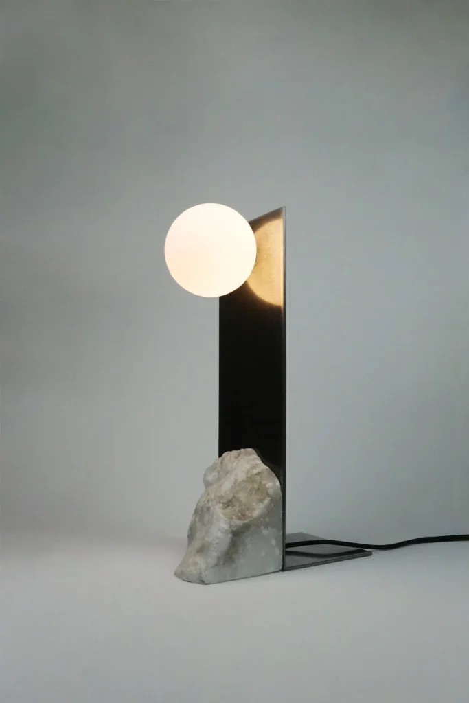 Himalaya Lunar Vertical Alabaster Lamp