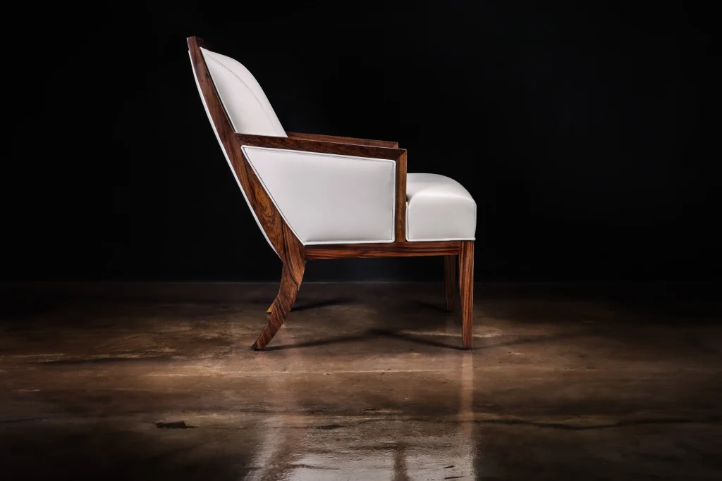 Belgrano - Contemporary Lounge Chair In Wood And Leather — 4
