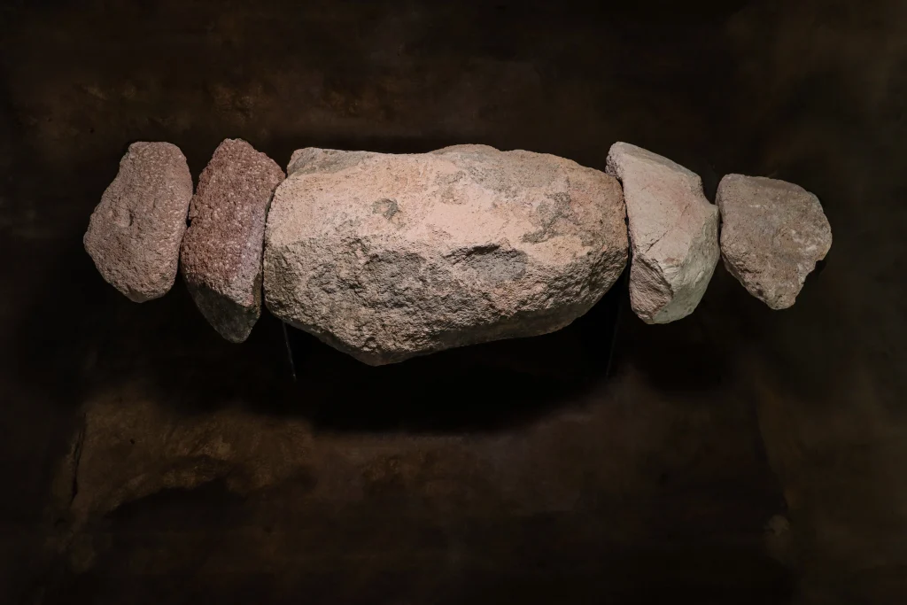 Fortezza - Sculptural Stone And Iron Functional Art Bench By William Stuart — 4