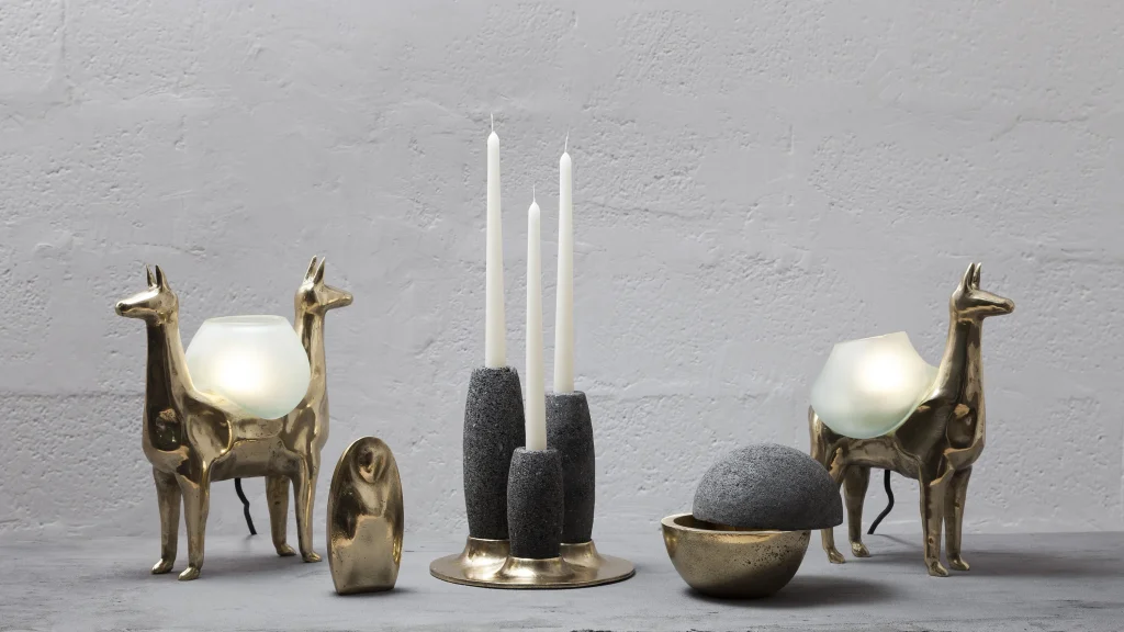 Llamas Table Lamp In Casted Bronze And Handblown Glass, In Stock — 4