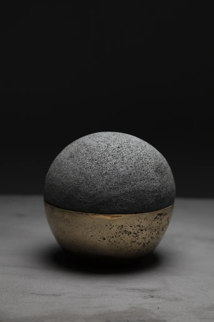 Hemisferio Table Lamp in Bronze and Volcanic Stone — 4