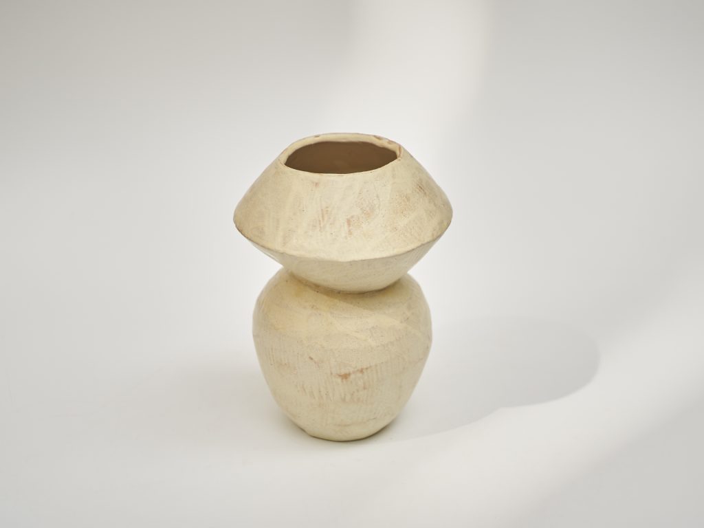 Figures | Yellow On White | Vase No. 001/23 — 4