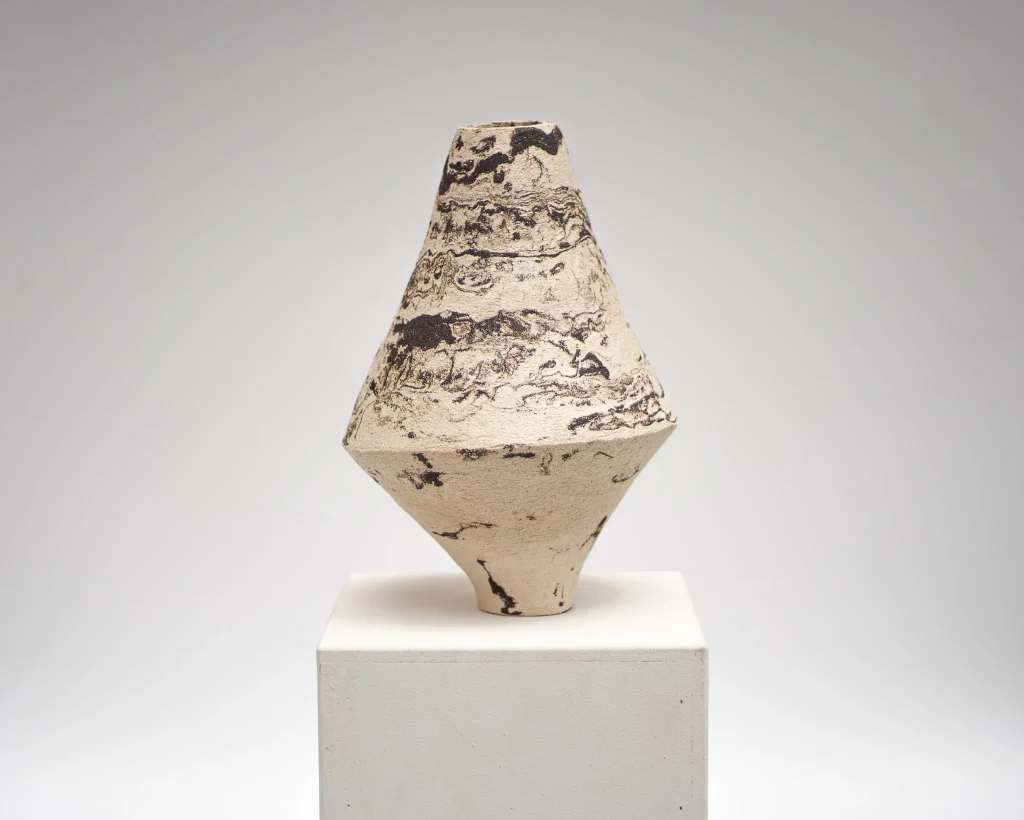 Duotone | White And Black | Vase No. 3 — 2