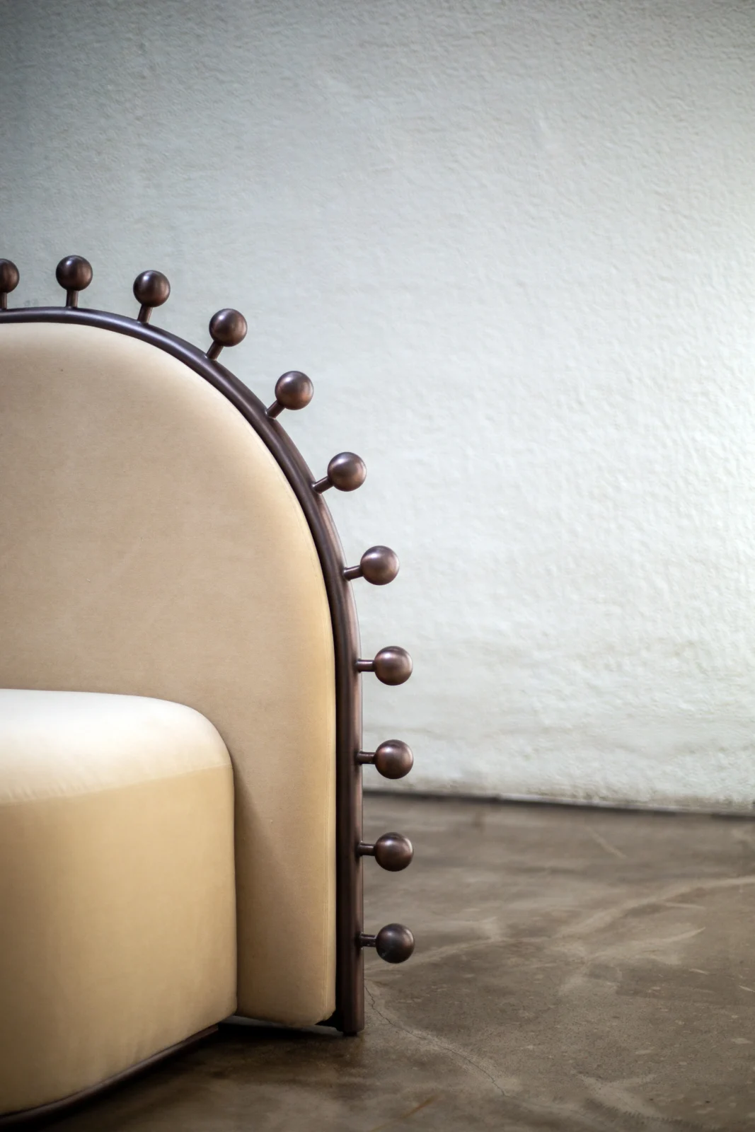 Medaillon Sofa — 6