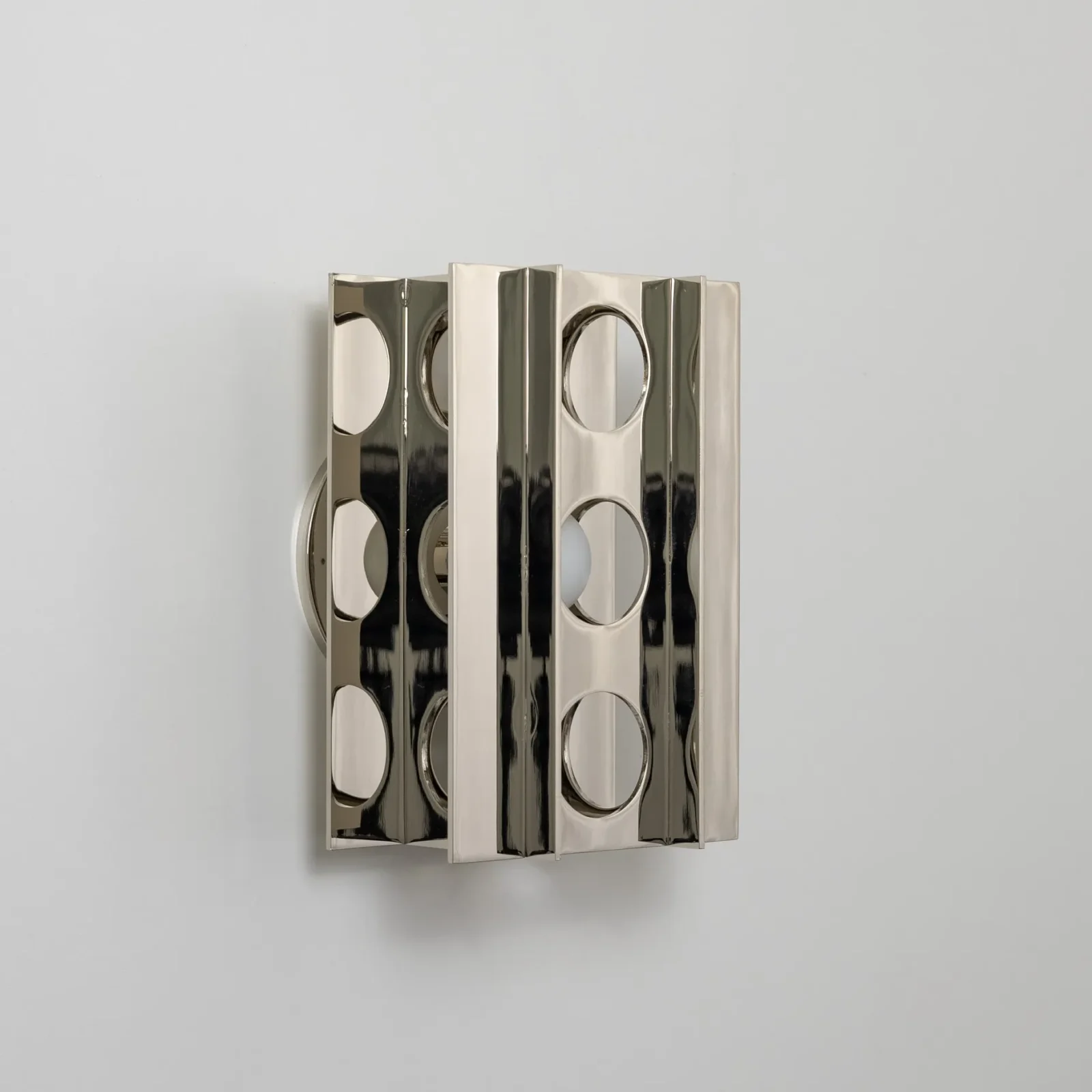Tenfold 3 T Wall Sconce - Mirror Polished — 4