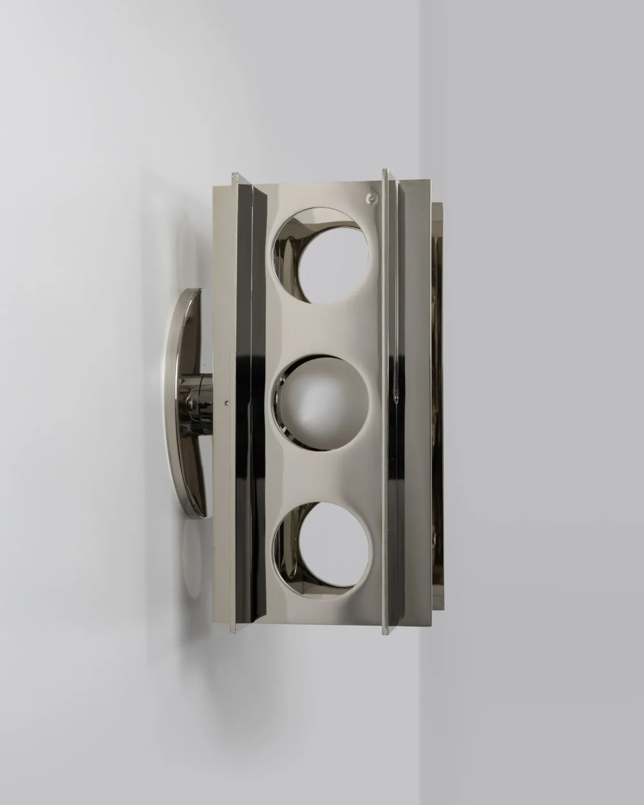 Tenfold 3 T Wall Sconce - Mirror Polished — 6