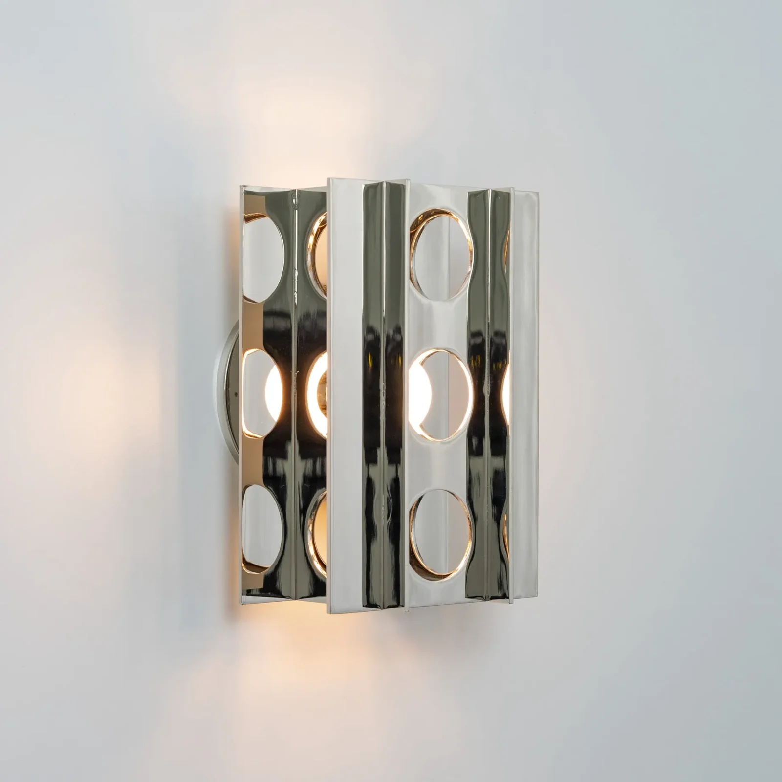 Tenfold 3 T Wall Sconce - Mirror Polished — 9