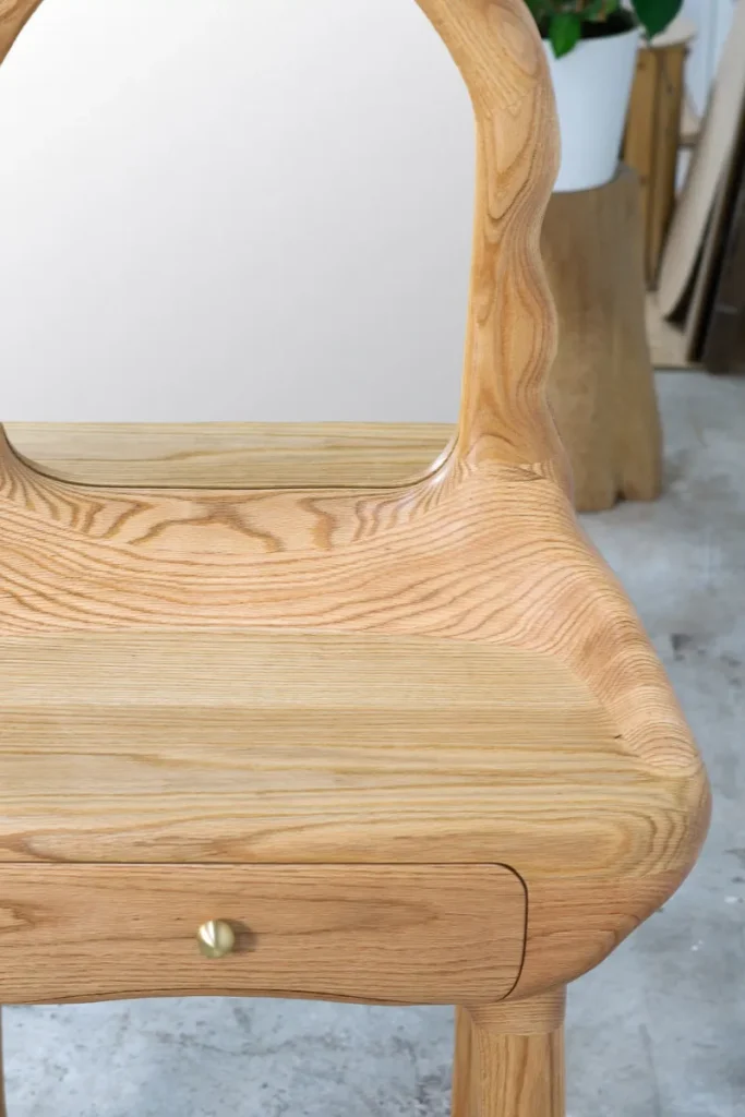 Vanity With Mirror - Red Oak Wood — 3