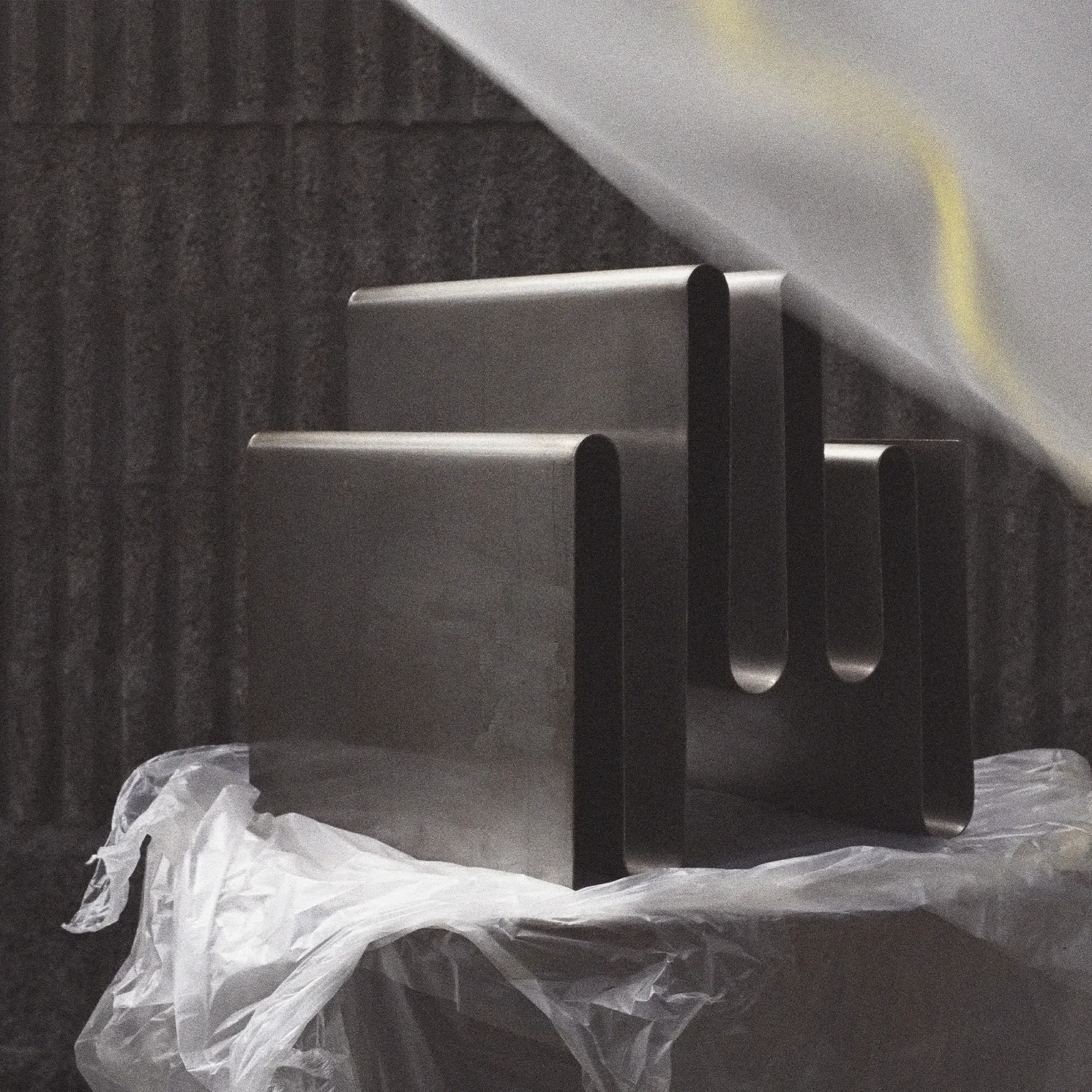 R001-01 - Stainless Steel Magazine Holder — 6