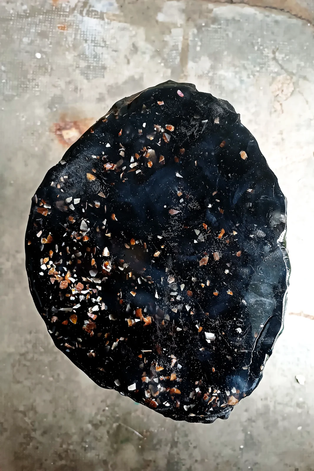 Nix Side Table - Vegetal Glass & Recycled Mother Of Pearl — 2