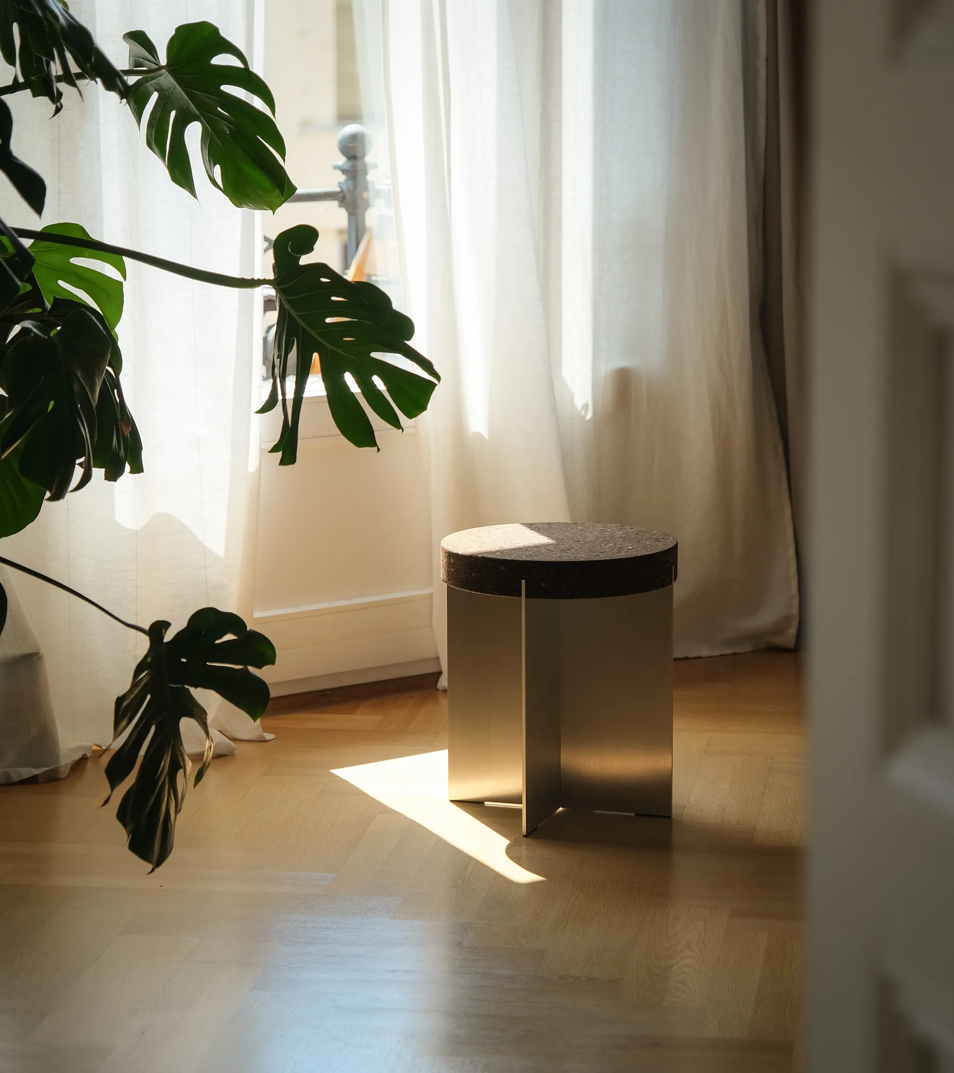 バラ売り不可 ① 希少 Cork Block Stool 変形コルク オブジェ Cork X | Chair 01 – Cork / Metal Stool by Robert Megel | ADORNO DESIGN