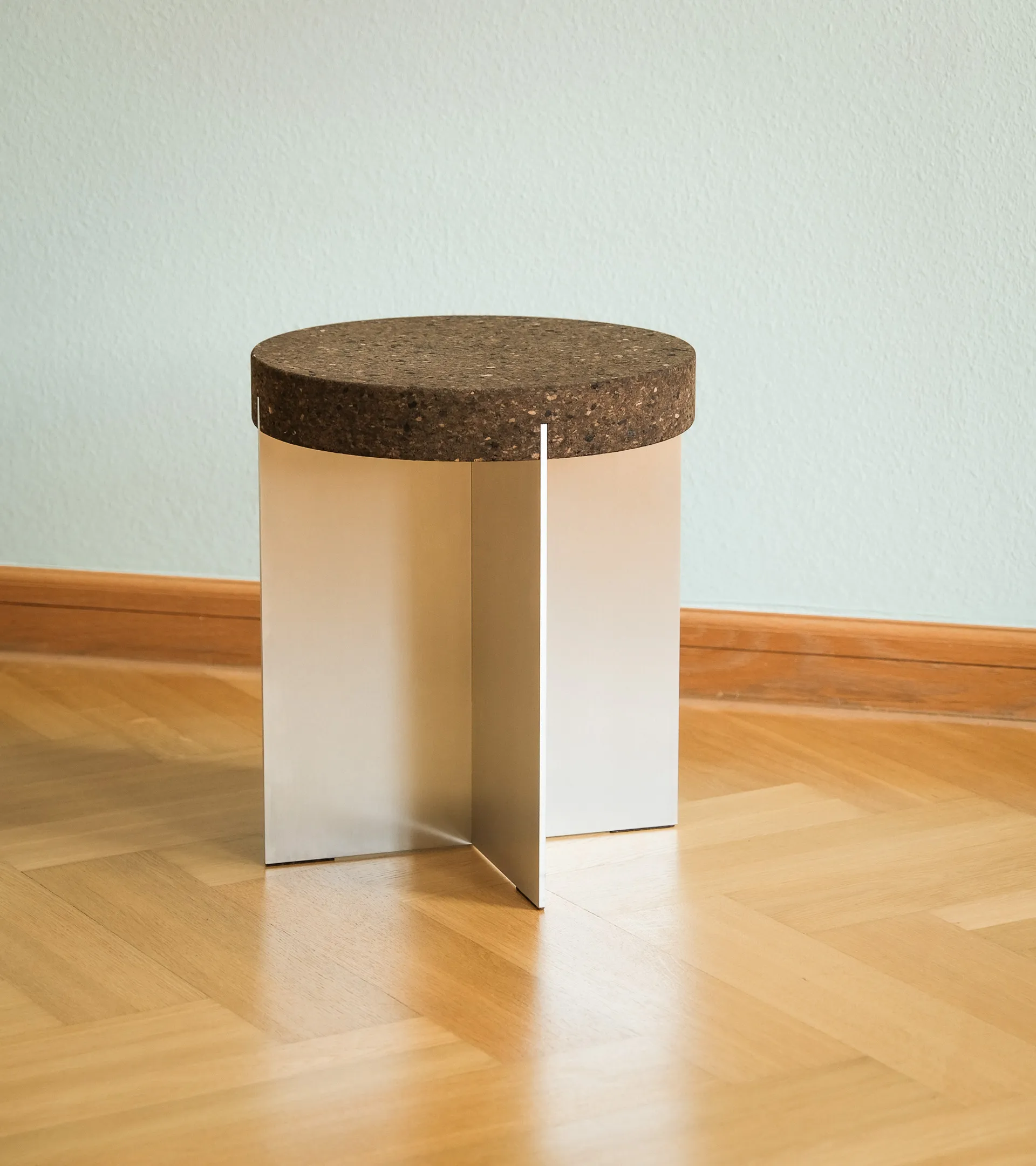 Cork X | Chair 01 – Cork / Metal Stool by Robert Megel | ADORNO DESIGN