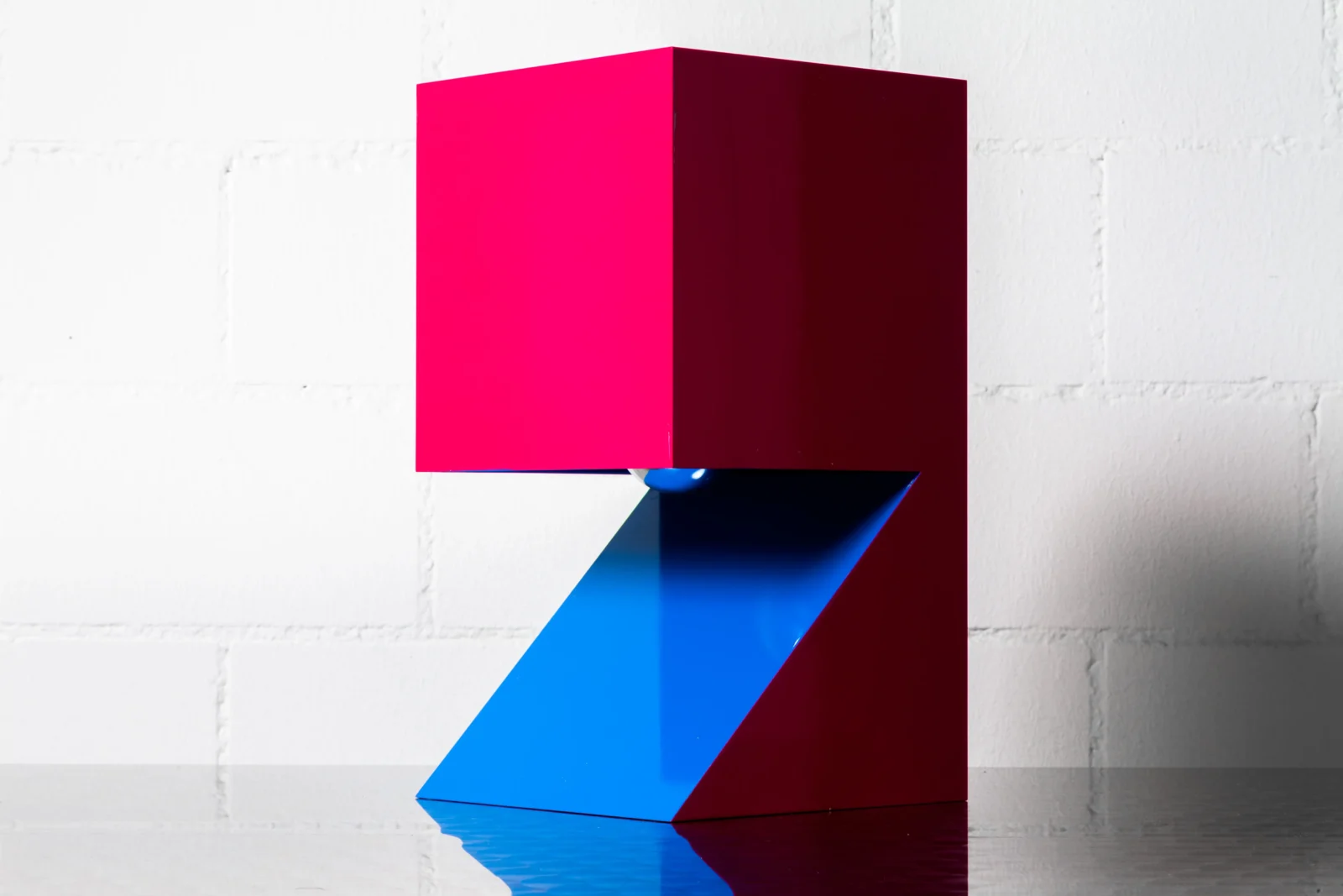 Nefertiti Floor Lamp in Aluminum