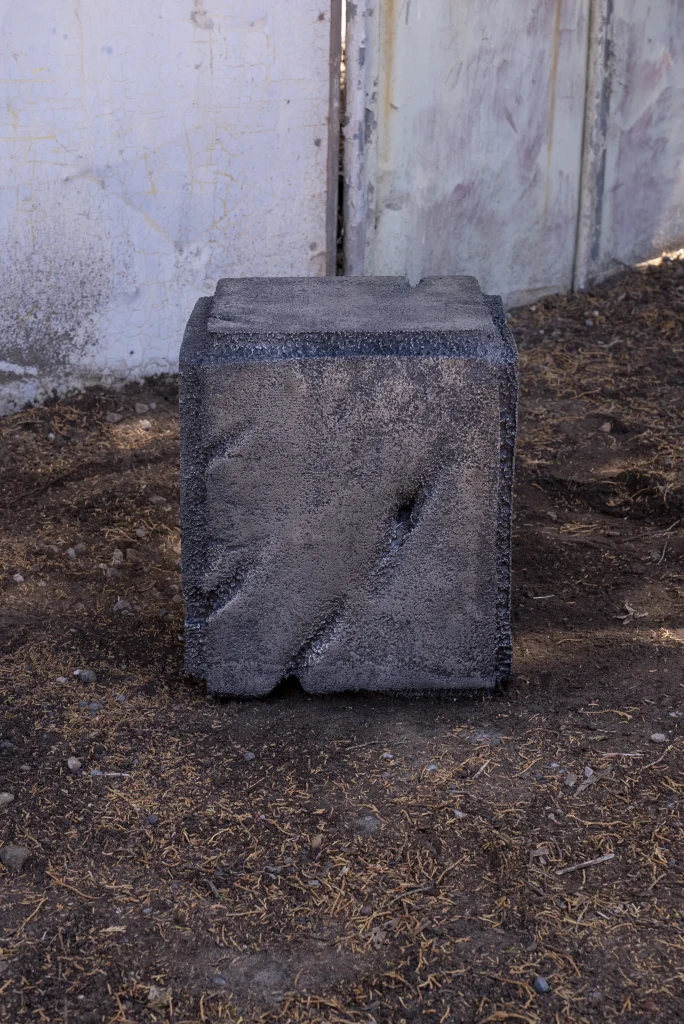 Melancholy Side Table - Aluminium — 2