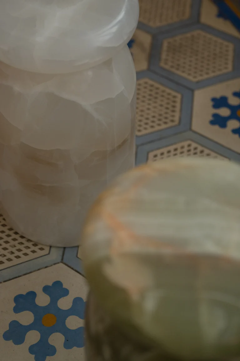 Cult Stool - Sculptural Side Table In White Onyx — 5