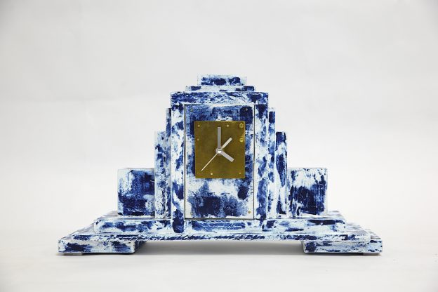 Common Practice Table Clock “delfts Blauw”