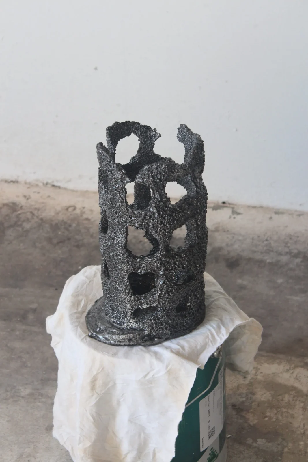 Melancholy Vessel 09 - Aluminium — 3