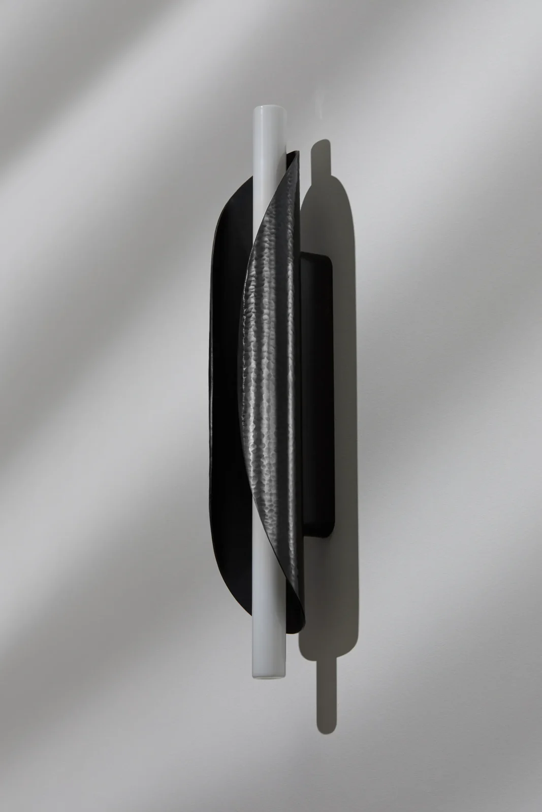 Taco De Luz 50cm - Black Patinated Brass Wall Lamp — 7