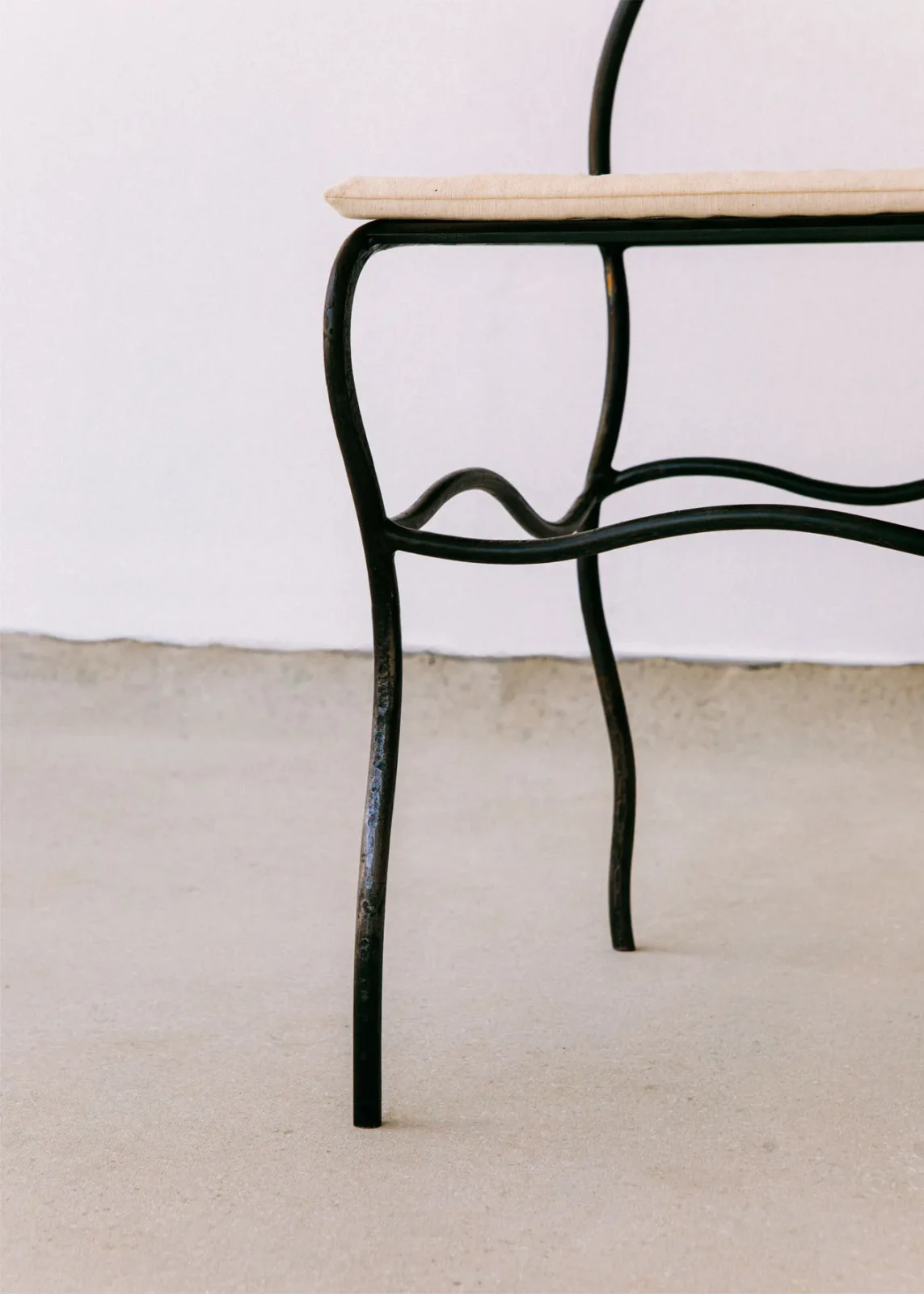 Bow Chair - Handmade Iron — 2