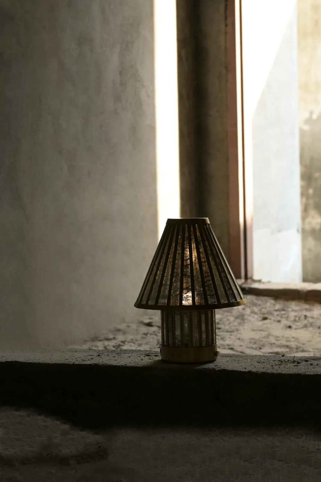 Fossil Table Lamp In Stainless Steel — 9