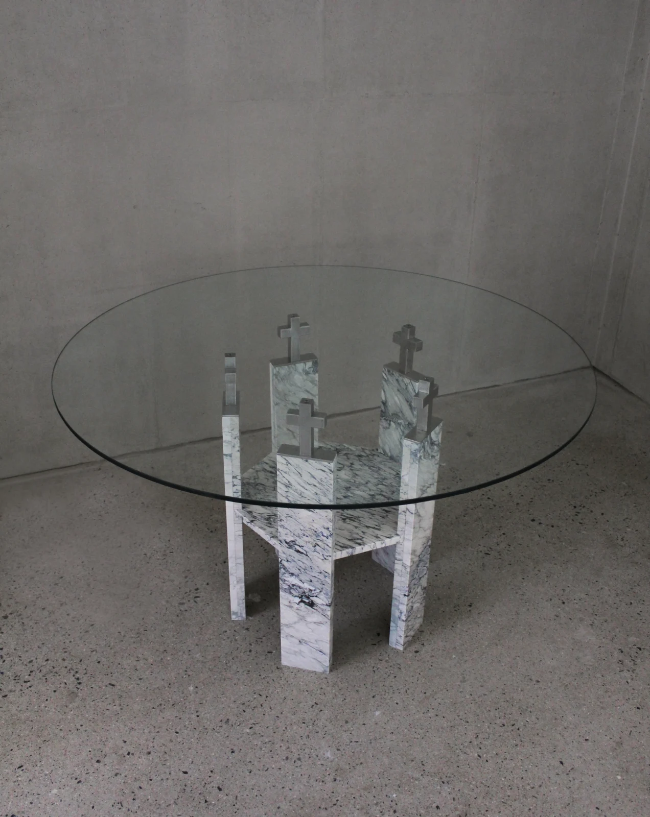 Sanctus Table — 4