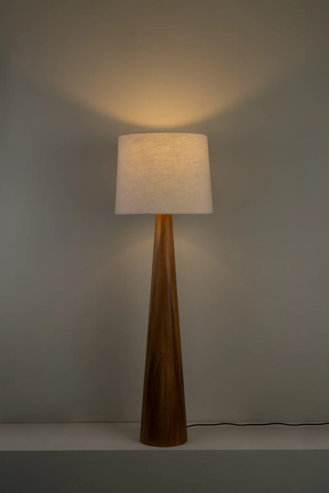 Malva Floor Lamp in Parota Wood — 2